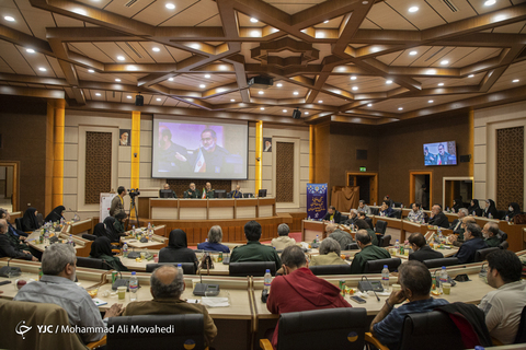 دیدار جمعی از هنرمندان بسیجی با سردار محمدحسین سپهر، جانشین سازمان بسیج مستضعفین