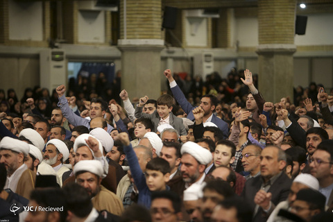 دیدار شرکت کنندگان مسابقات بین‌المللی قرآن با رهبر معظم انقلاب
