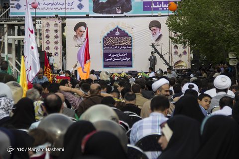 اجتماع بزرگ جوانان استان البرز و جشن روز جوان به مناسبت ولادت حضرت علی اکبر (ع)