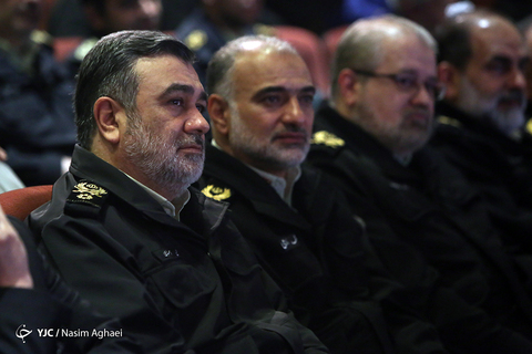 رونمایی از کتاب «مهران می‌خندد» زندگینامه و خاطرات مرزبان شهید «مهران اِقرع»