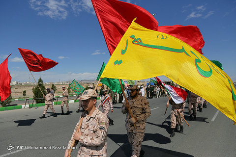 زائران به سوی میعادگاه منتظران