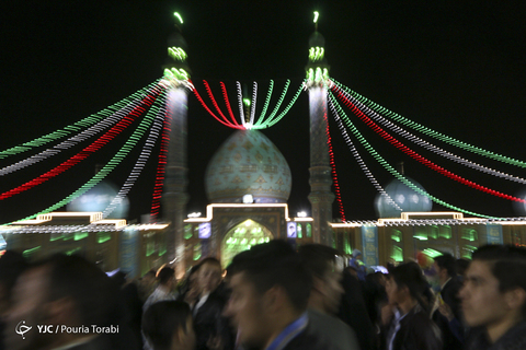 مراسم احیاء، جشن و نورافشانی میلاد حضرت امام مهدی(عج) در شب نیمه شعبان در مسجد مقدس جمکران