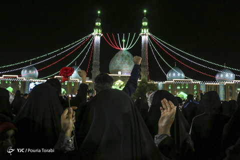 مراسم احیاء، جشن و نورافشانی میلاد حضرت امام مهدی(عج) در شب نیمه شعبان در مسجد مقدس جمکران