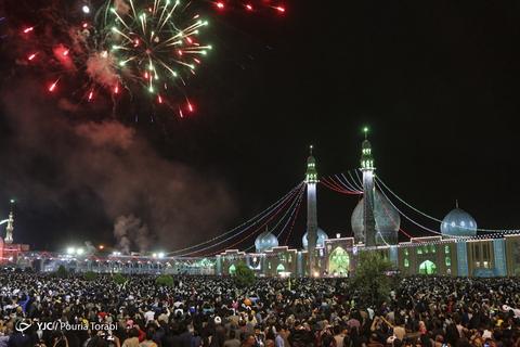 مراسم احیاء، جشن و نورافشانی میلاد حضرت امام مهدی(عج) در شب نیمه شعبان در مسجد مقدس جمکران