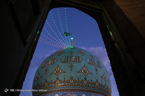 مراسم احیاء، جشن و نورافشانی میلاد حضرت امام مهدی(عج) در شب نیمه شعبان در مسجد مقدس جمکران