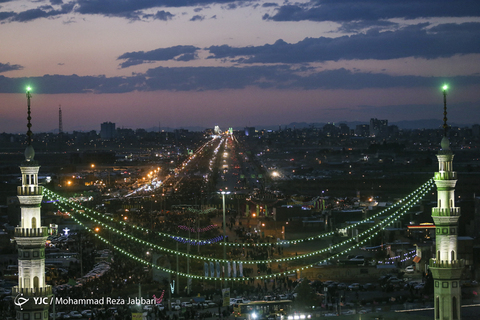 مراسم احیاء، جشن و نورافشانی میلاد حضرت امام مهدی(عج) در شب نیمه شعبان در مسجد مقدس جمکران