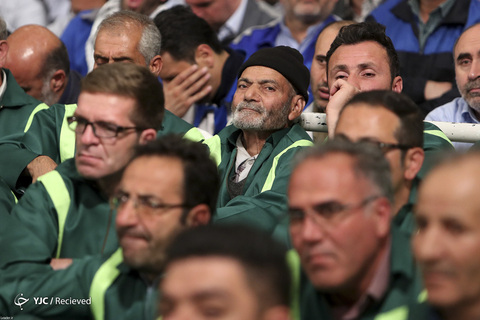 دیدار جمعی از کارگران با رهبر انقلاب