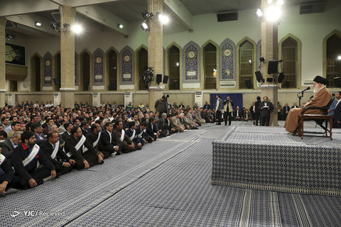 دیدار جمعی از کارگران با رهبر انقلاب