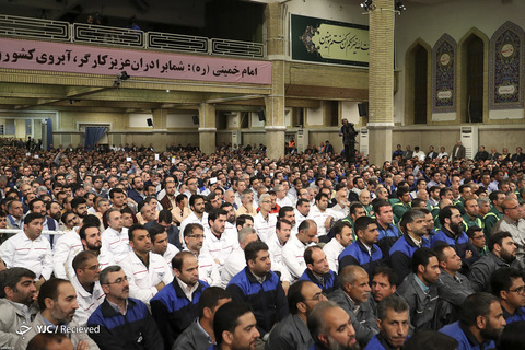 دیدار جمعی از کارگران با رهبر انقلاب
