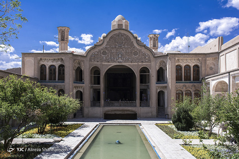 ایرانِ ما؛ خانه بروجردی‌ها