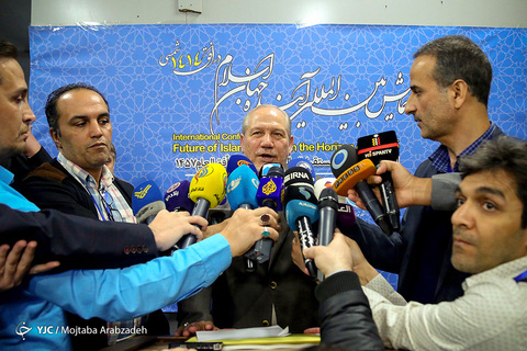 همایش بین المللی جهان اسلام در افق ۱۴۱۴ شمسی