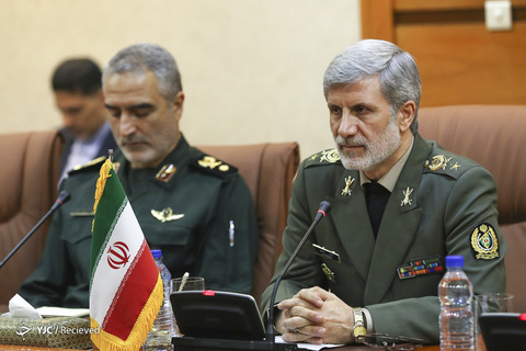 دیدار فرماندهان عالی‌رتبه عراق با وزیر دفاع