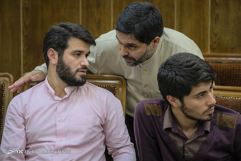 نشست هم اندیشی شاعران آئینی