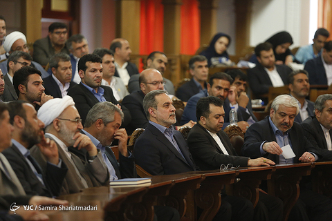 دیدار  فرهنگیان نمونه کشوری با رییس مجلس شورای اسلامی
