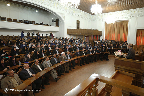 دیدار  فرهنگیان نمونه کشوری با رییس مجلس شورای اسلامی
