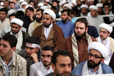 دیدار جمعی از طلاب سراسر کشور با رهبر انقلاب