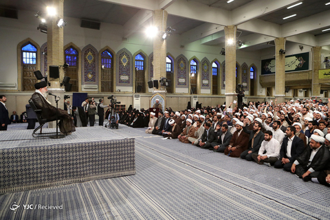 دیدار جمعی از طلاب سراسر کشور با رهبر انقلاب