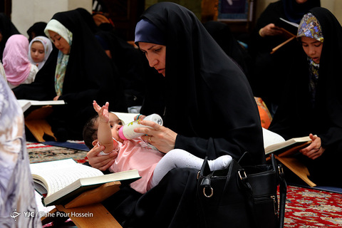 محفل انس با قرآن کریم در حرم شاهچراغ (ع) شیراز