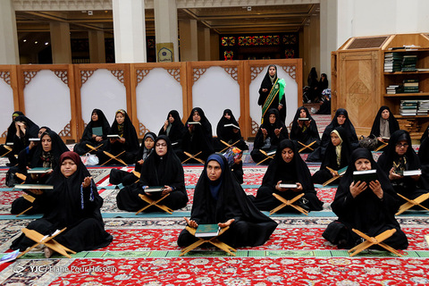 محفل انس با قرآن کریم در حرم شاهچراغ (ع) شیراز