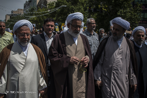 راهپیمایی نمازگزاران نماز جمعه تهران در حمایت از بیانیه شورای عالی امنیت