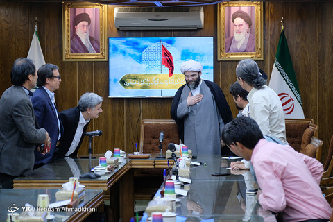 دیدار نخبگان فرهنگ و هنر افغانستانی با رئیس سازمان تبلیغات