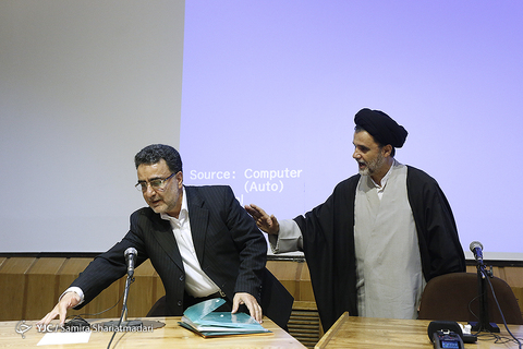 مناظره نبویان و تاجزاده در دانشگاه شریف