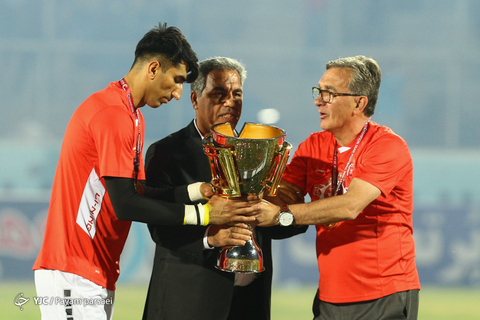 قهرمانی پرسپولیس در لیگ برتر فوتبال کشور، جام خلیج فارس