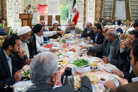مراسم افطاری حزب مستقل و اعتدال ایران