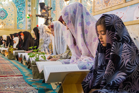 محفل انس با قرآن در امامزاده حسن (ع) کرج