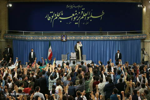 دیدار رمضانی دانشجویان با رهبر انقلاب