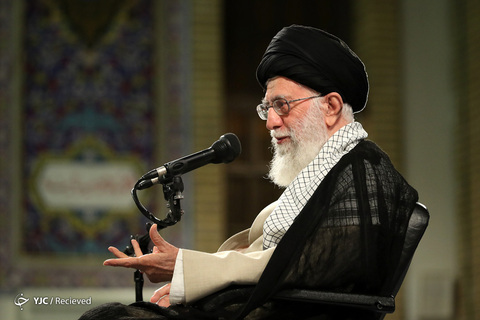 دیدار رمضانی دانشجویان با رهبر انقلاب