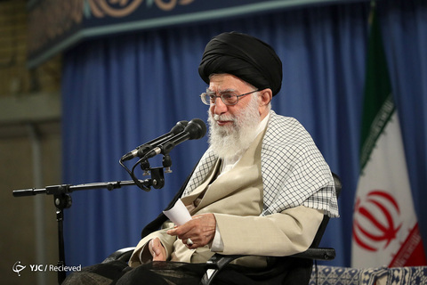 دیدار رمضانی دانشجویان با رهبر انقلاب