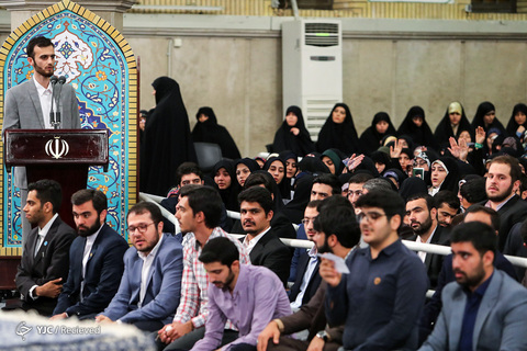 دیدار رمضانی دانشجویان با رهبر انقلاب