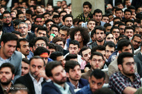 دیدار رمضانی دانشجویان با رهبر انقلاب