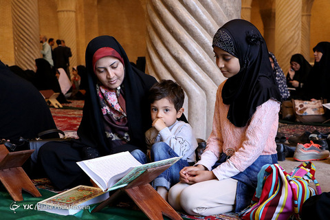 محفل انس با قرآن در مسجد وکیل شیراز