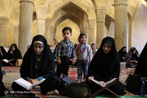 محفل انس با قرآن در مسجد وکیل شیراز