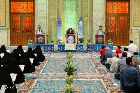 جزء خوانی قرآن در مسجد امام حسن عسکری (ع) قزوین