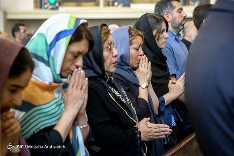 بزرگداشت امام راحل در کلیسای سرکیس مقدس