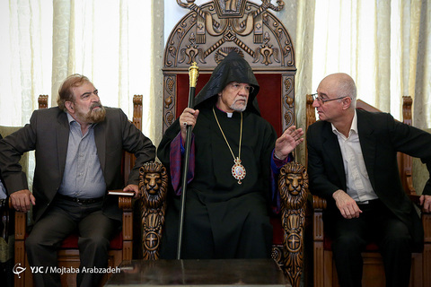 بزرگداشت امام راحل در کلیسای سرکیس مقدس