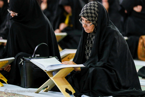 محفل اُنس و جزءخوانی قرآن کریم در مصلی امام خمینی(ره) شهر تبریز