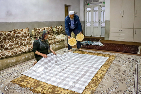 افطاری مهمان خانواده‌ای ترکمن