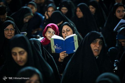 احیای شب ۲۱ رمضان در حرم مطهر رضوی