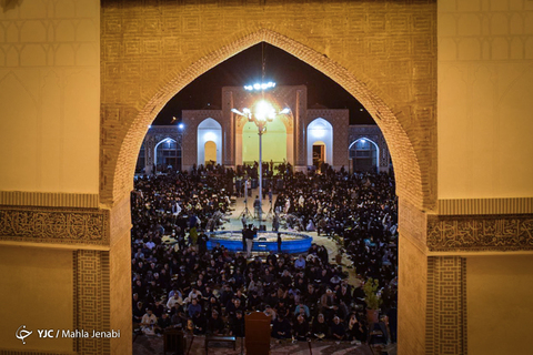 احیای شب ۲۱ رمضان در مسجد امام کرمان