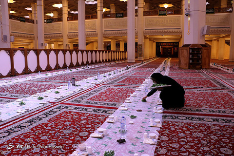 سنت حسنه افطاری ساده حرم شاهچراغ(ع) شیراز