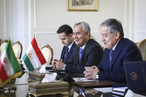 دیدار وزیر امور خارجه تاجیکستان با ظریف