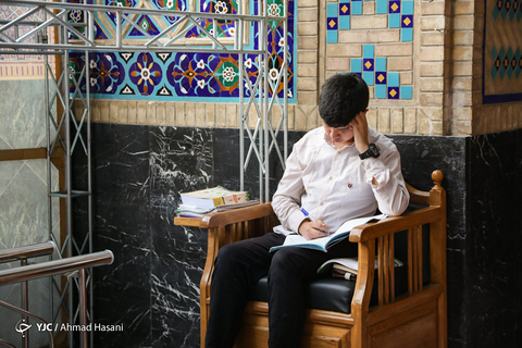 اعتکاف دانش آموزان در مسجد گوهرشاد