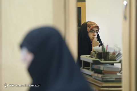 گفتگو با دختر آیت الله مهدوی کنی
