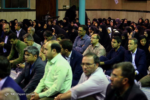 گرامیداشت امام راحل در حسینیه جماران