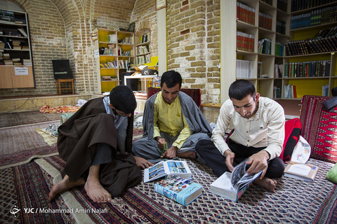 اعتکاف رمضانیه در مسجد جامع همدان