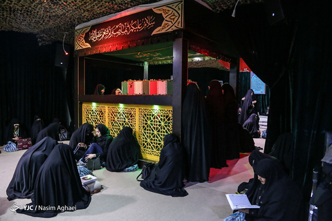 شب وداع با ماه مبارک رمضان در جوار شهدای تازه تفحص شده در معراج شهدا